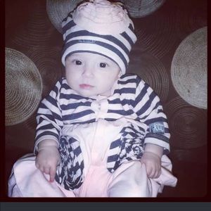 KidCuteTure outfit and hat